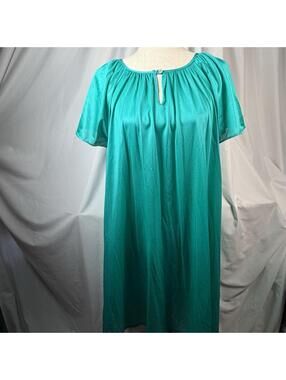 JC Penny Emerald Green/Teal Nightgown Made In USA One Size Read For Sz Vintage